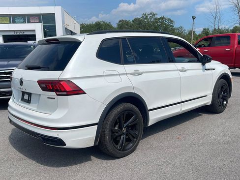 Used 2023 Volkswagen Tiguan SE R-Line AWD/4WD image 2