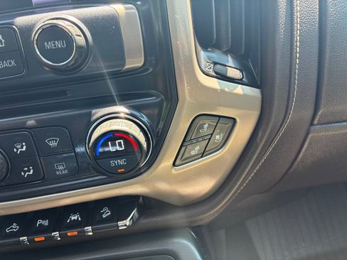 Used 2016 GMC Sierra 1500 Denali w/ Enhanced Driver Alert Package AWD/4WD image 32