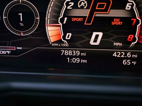 Used 2019 Lamborghini Urus image 15