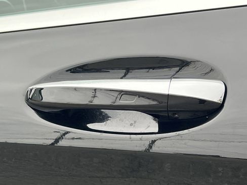 Used 2018 Mercedes-Benz C 300 Sedan image 35