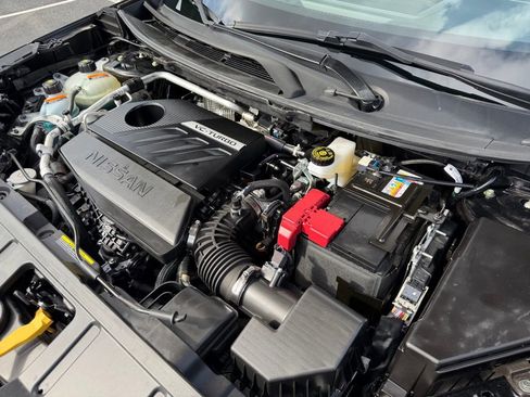 Used 2024 Nissan Rogue Platinum image 42