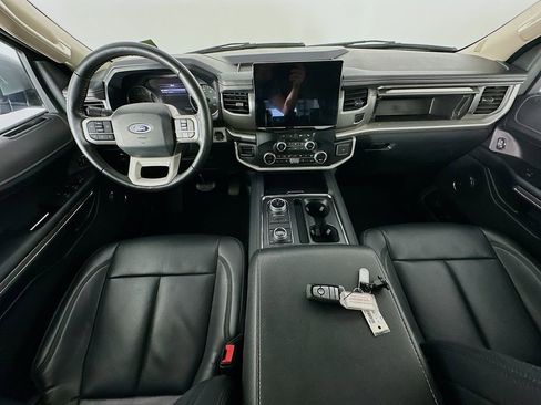 Used 2024 Ford Expedition Max XLT AWD/4WD image 10
