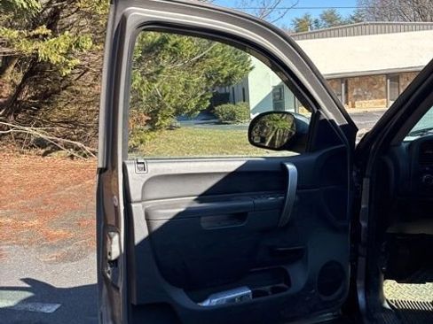 Used 2013 GMC Sierra 1500 SLE w/ Power Tech Package image 33