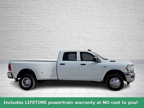 Used 2024 RAM 3500 Tradesman w/ Chrome Appearance Group image 5