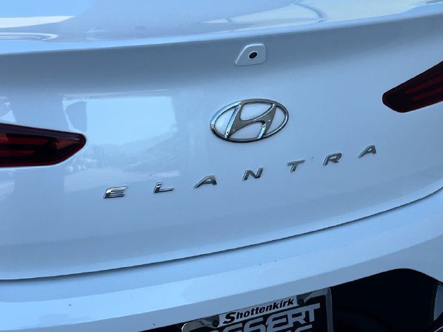 Used 2020 Hyundai Elantra Value Edition w/ Cargo Package (C1) FWD image 17