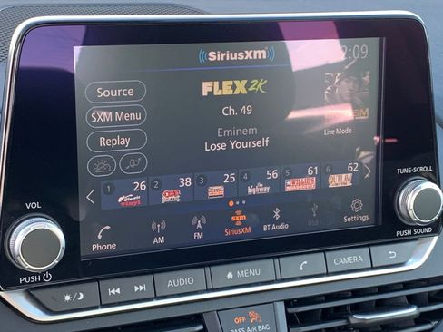 Used 2025 Nissan Altima 2.5 SV image 20