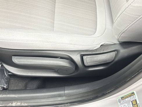 Used 2022 Hyundai Kona SEL w/ Cargo Package image 16