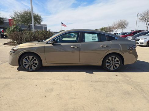 New 2026 Nissan Sentra SL image 6