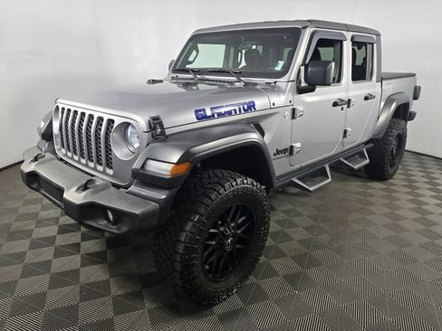 Used 2020 Jeep Gladiator Sport w/ Quick Order Package 24S AWD/4WD image 9