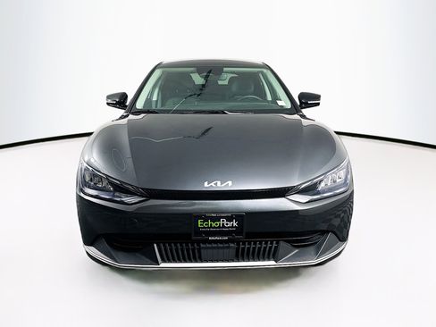 Used 2024 Kia EV6 Light image 2