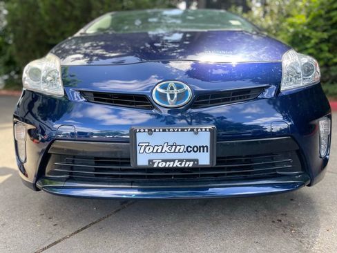 Used 2015 Toyota Prius Two FWD image 6