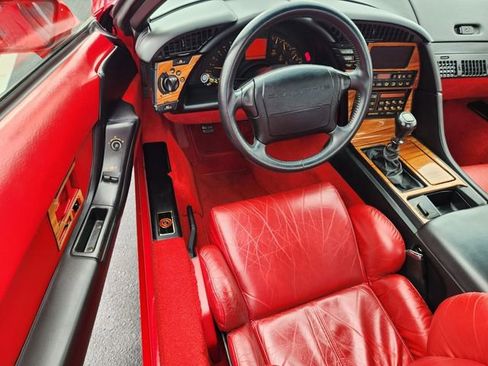 Used 1992 Chevrolet Corvette Base image 11