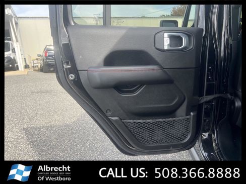 Used 2022 Jeep Wrangler Unlimited Rubicon w/ Cold Weather Group image 15