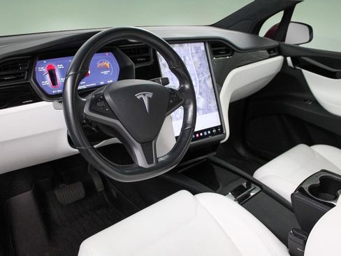 Used 2018 Tesla Model X 75D AWD/4WD image 41