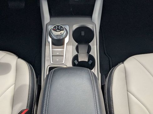 Certified 2026 Ford Escape SE w/ PHEV Premium Package FWD image 20