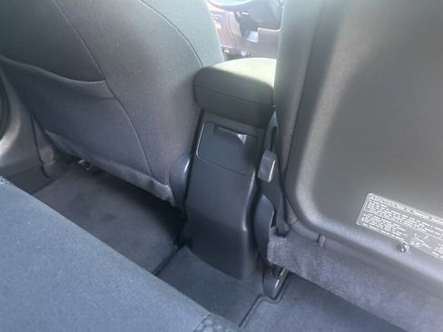 Used 2009 Toyota Matrix XRS image 33