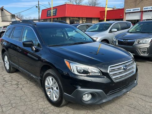 Used 2015 Subaru Outback 2.5i Premium image 3