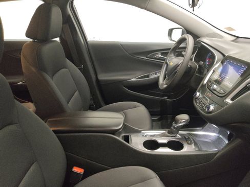 Used 2024 Chevrolet Malibu LT image 21