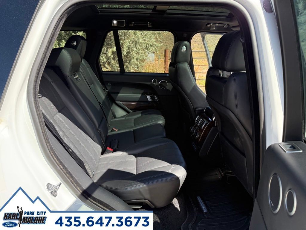 Used 2017 Land Rover Range Rover Supercharged AWD/4WD image 35