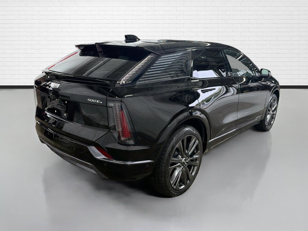 Used 2025 Cadillac Optiq Sport 2 AWD/4WD image 9