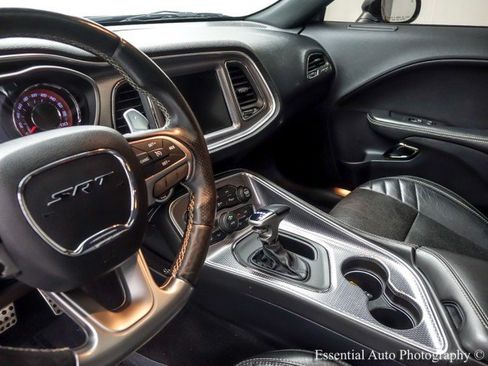 Used 2016 Dodge Challenger SRT Hellcat RWD image 14