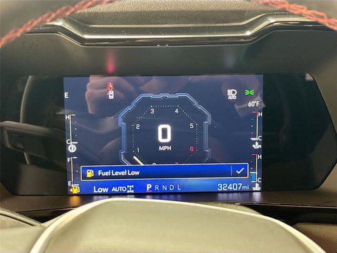 Used 2023 Chevrolet Colorado Z71 image 12