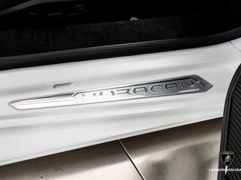 Used 2024 Lamborghini Huracan Tecnica image 41