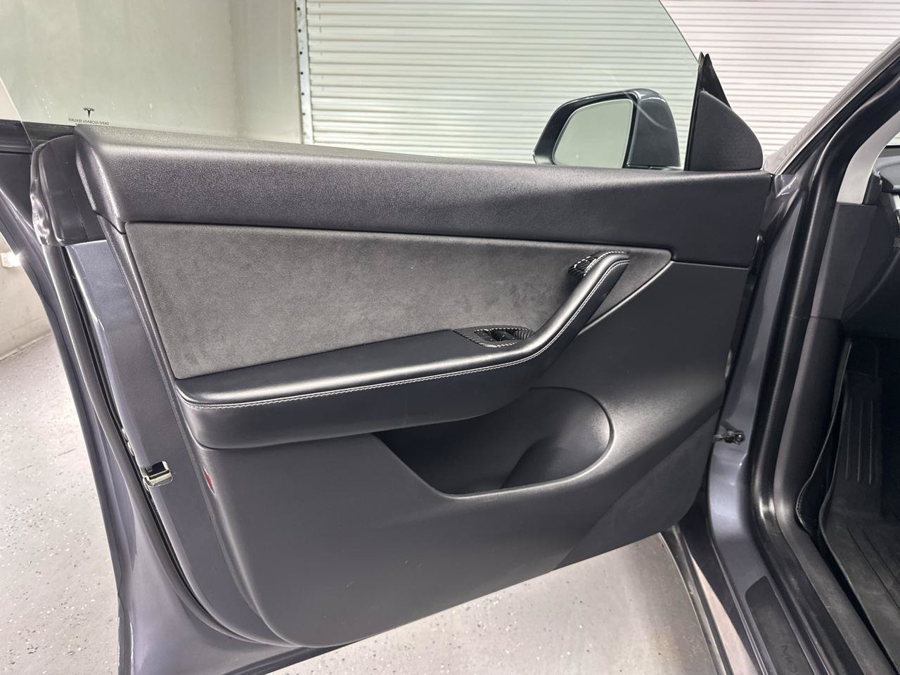 Used 2021 Tesla Model Y Long Range AWD/4WD image 19