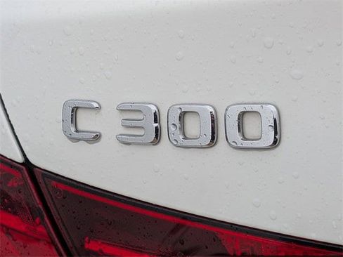 Used 2022 Mercedes-Benz C 300 Sedan image 8