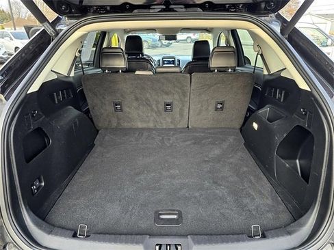 Used 2021 Ford Edge SEL w/ Convenience Package image 28