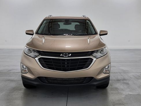 Used 2019 Chevrolet Equinox LT FWD image 3