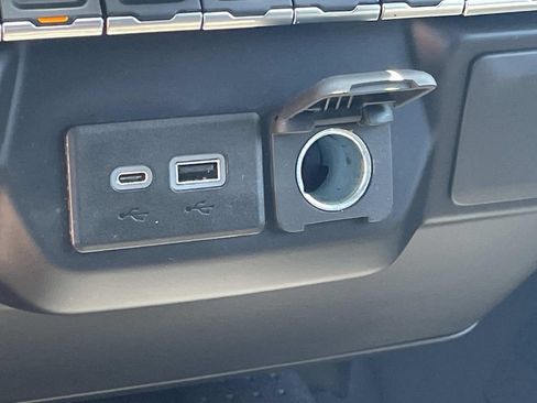 Used 2022 Chevrolet Silverado 1500 RST AWD/4WD image 20