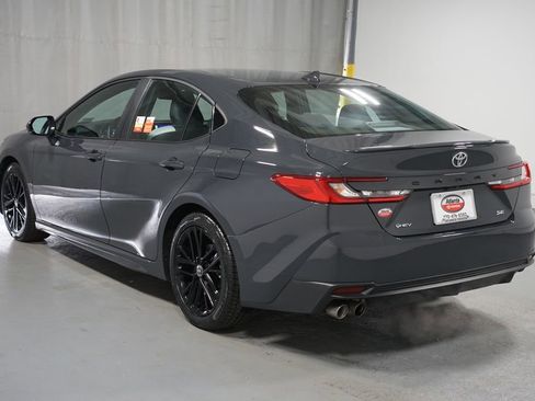 Certified 2025 Toyota Camry SE image 6