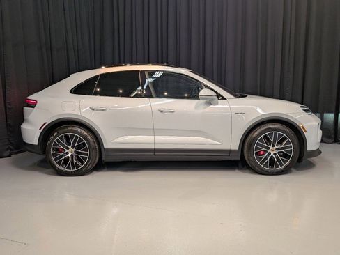 New 2025 Porsche Macan 4S Electric image 8