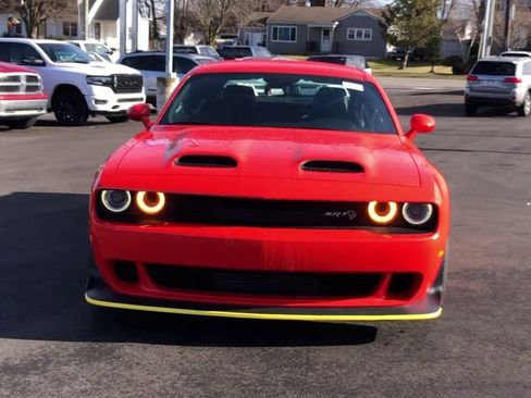 Used 2023 Dodge Challenger SRT Hellcat image 3