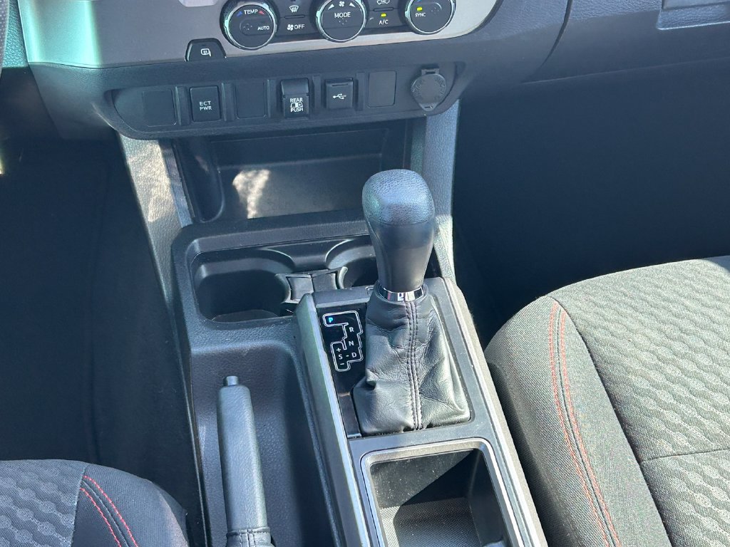 Used 2021 Toyota Tacoma SR5 RWD image 21