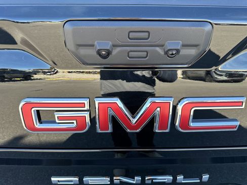 New 2026 GMC Sierra 1500 Denali w/ Denali Reserve Package image 33