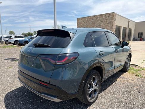 Used 2023 Honda HR-V EX-L image 2