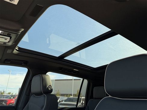 New 2026 Chevrolet Suburban Premier w/ Sun And Tow Package image 21