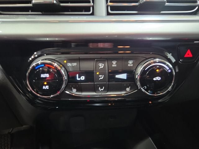 New 2026 Chevrolet Trax LT w/ LT Convenience Package FWD image 13