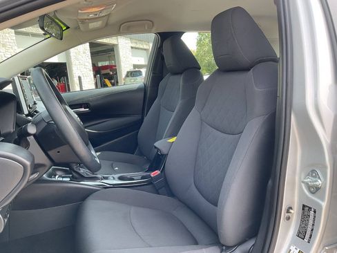 Used 2021 Toyota Corolla LE FWD image 15