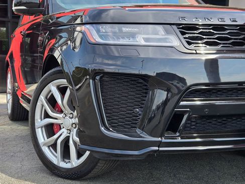 Used 2020 Land Rover Range Rover Sport SVR image 12
