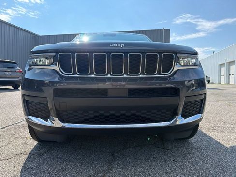 Used 2022 Jeep Grand Cherokee L Laredo w/ Luxury Tech Group I AWD/4WD image 5