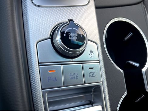 New 2026 Genesis G70 2.5T Prestige image 24