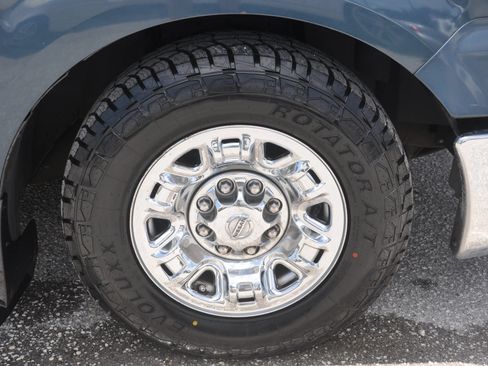 Used 2013 Nissan NV 3500 SV w/ Technology Pkg RWD image 5