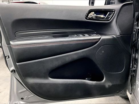 Used 2025 Dodge Durango R/T w/ Blacktop Package image 17