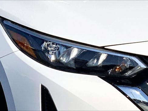 Used 2024 Nissan Sentra SV FWD image 24