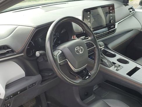 Used 2021 Toyota Sienna LE FWD image 20
