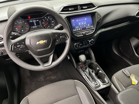 Used 2022 Chevrolet TrailBlazer LT w/ Convenience Package AWD/4WD image 12