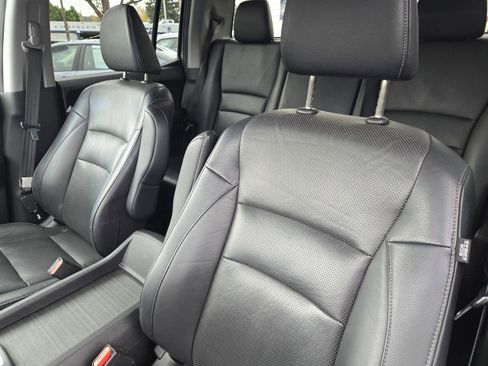 Used 2019 Honda Ridgeline RTL-E image 17